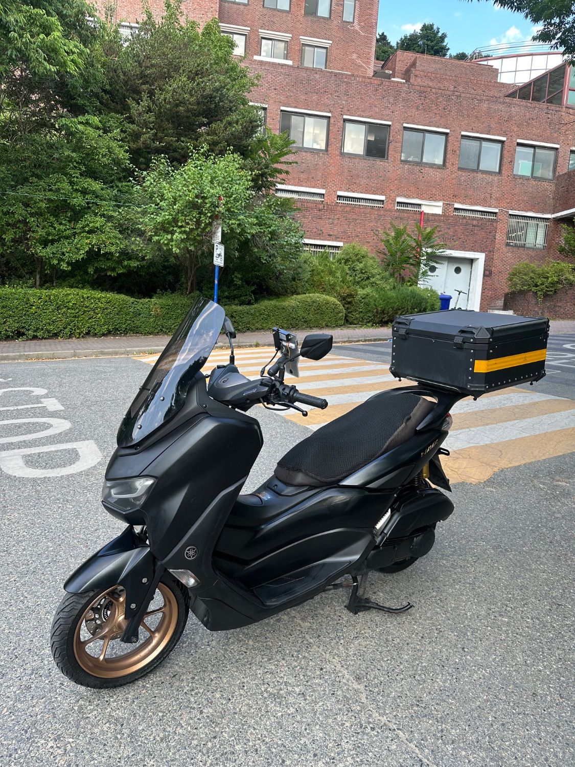 야마하 NMAX 125 more