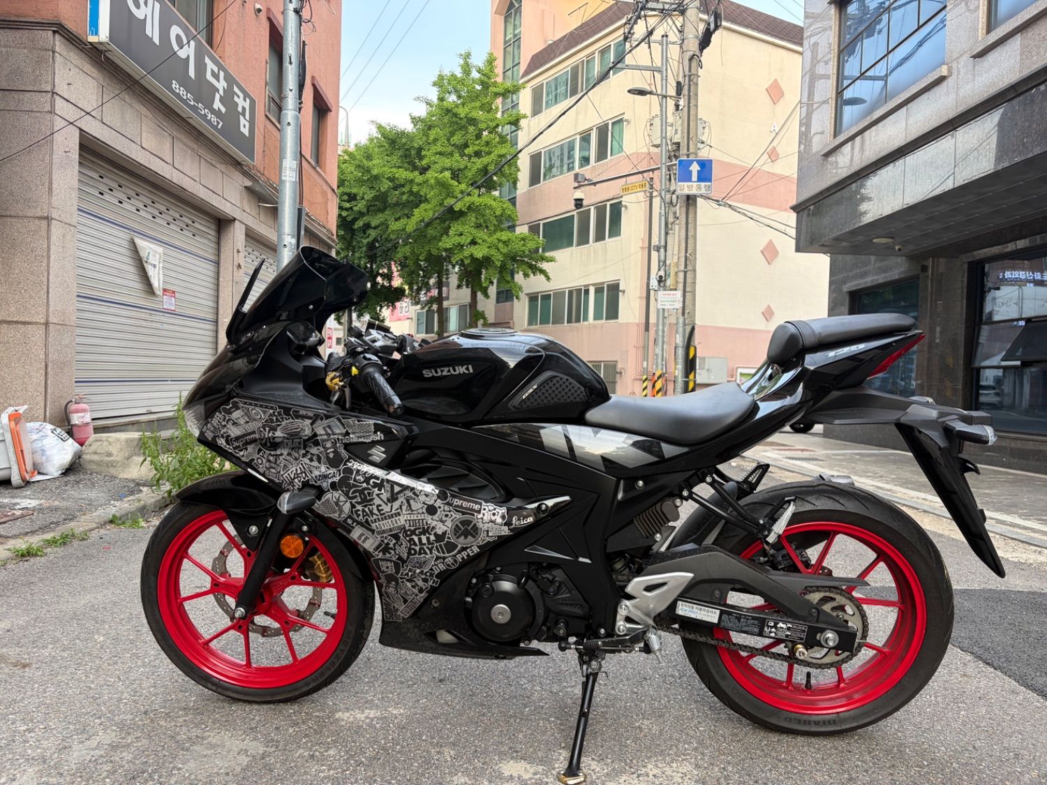 스즈키 GSX R 125 ABS thumb 2