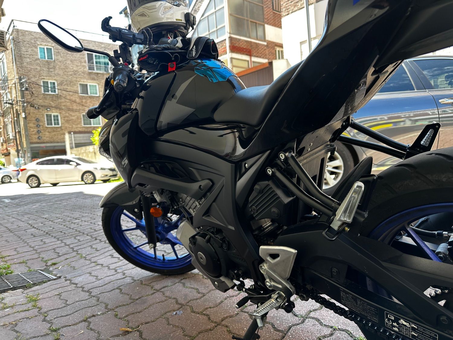 스즈키 GSX S 125 more