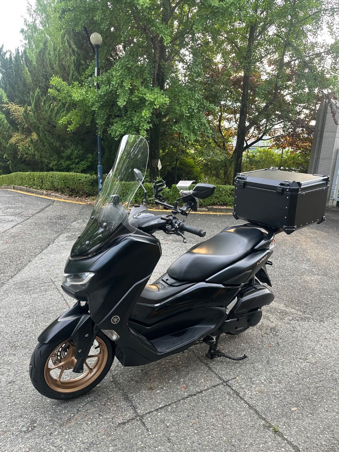 야마하 NMAX 125 more