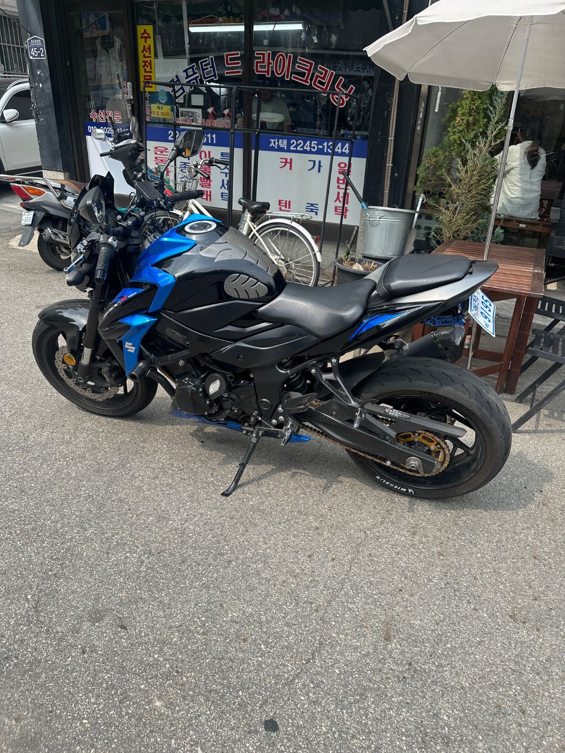 스즈키 GSX S 750 main