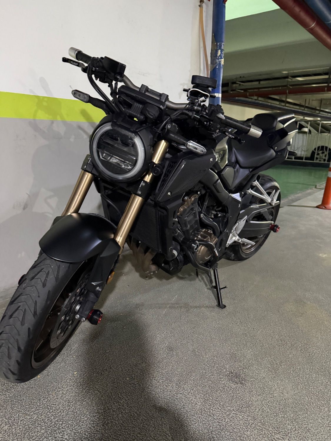혼다 CB 650 R more