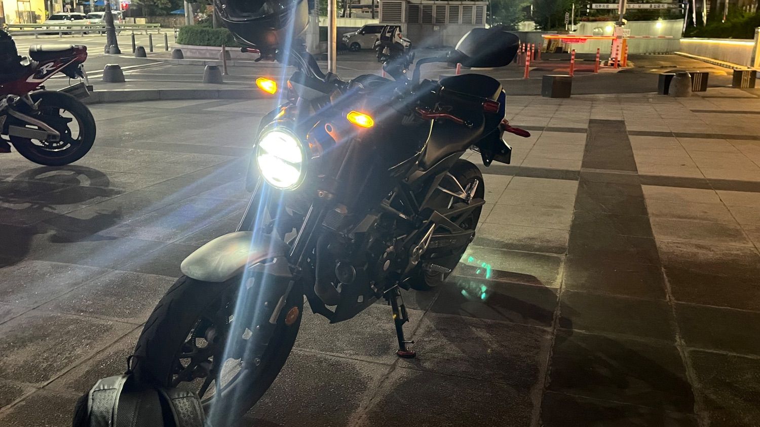 혼다 CB 125 R more