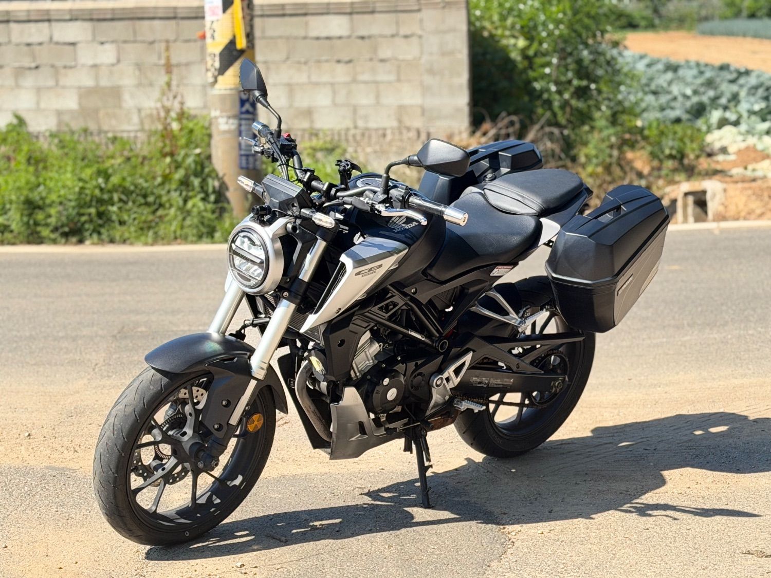 혼다 CB 125 R thumb 2