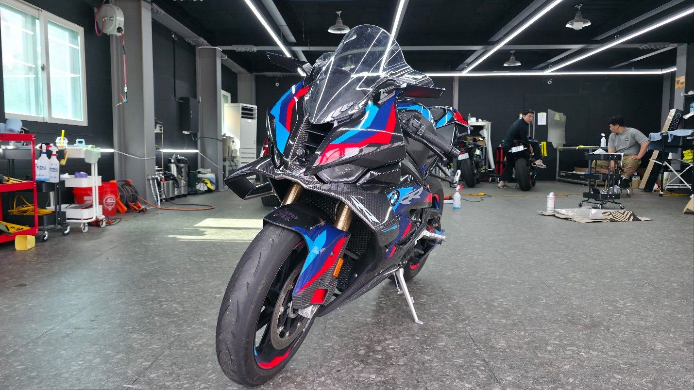 BMW S 1000 RR main