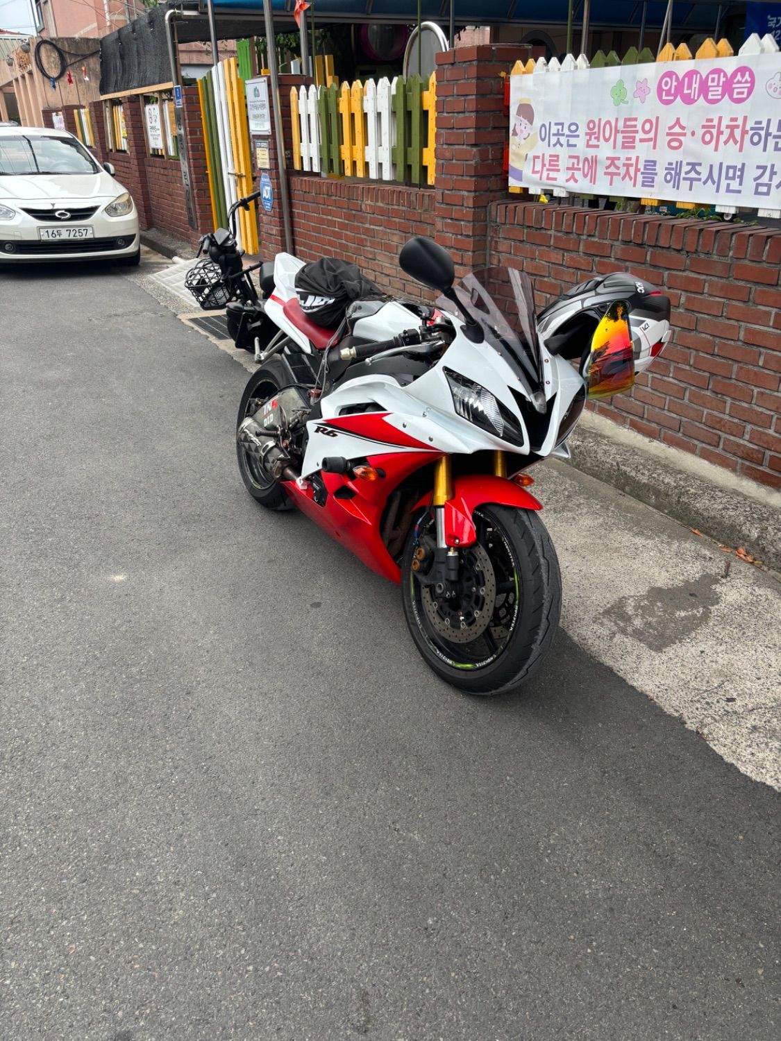 야마하 YZF R6 thumb 2