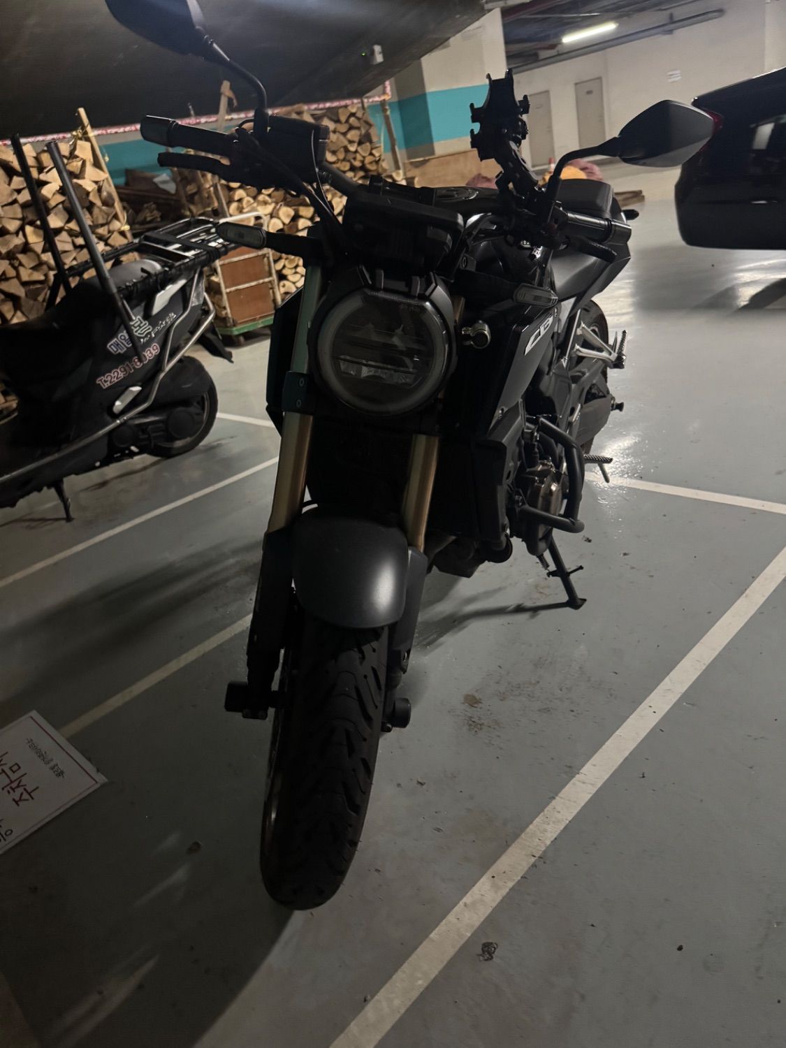 혼다 CB 650 R more