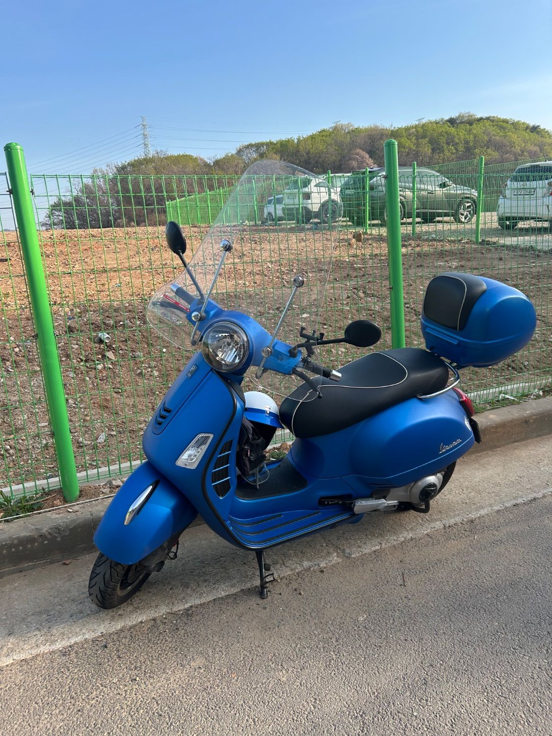 베스파 GTS 300 슈퍼 main