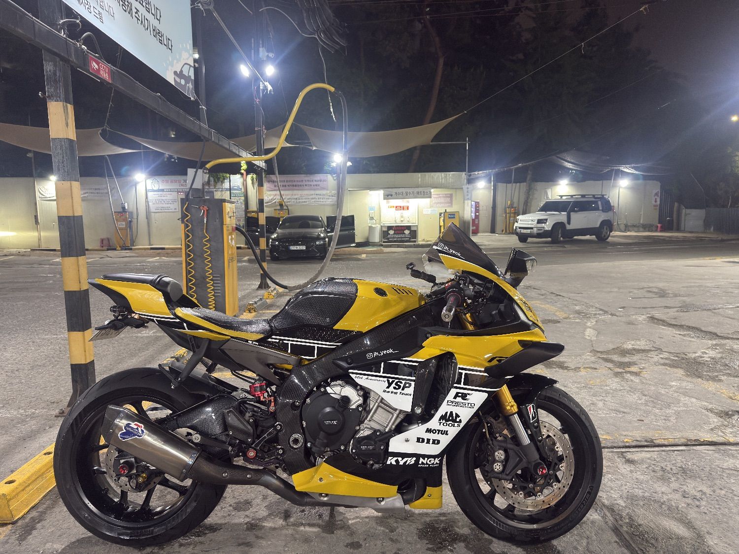 야마하 YZF R1 more