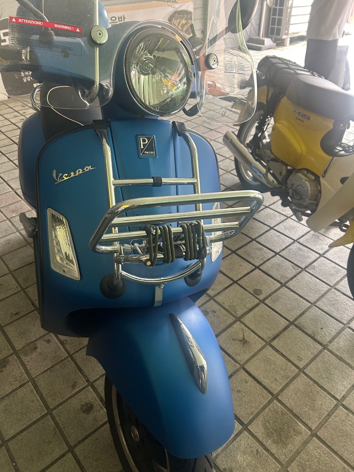 베스파 GTS 300 슈퍼 more