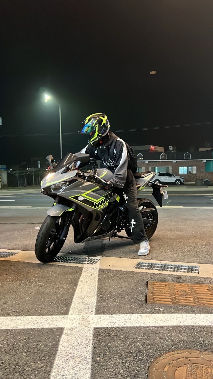 야마하 YZF R3 main