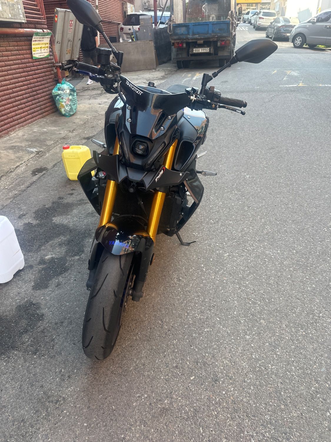 야마하 MT 09 SP main