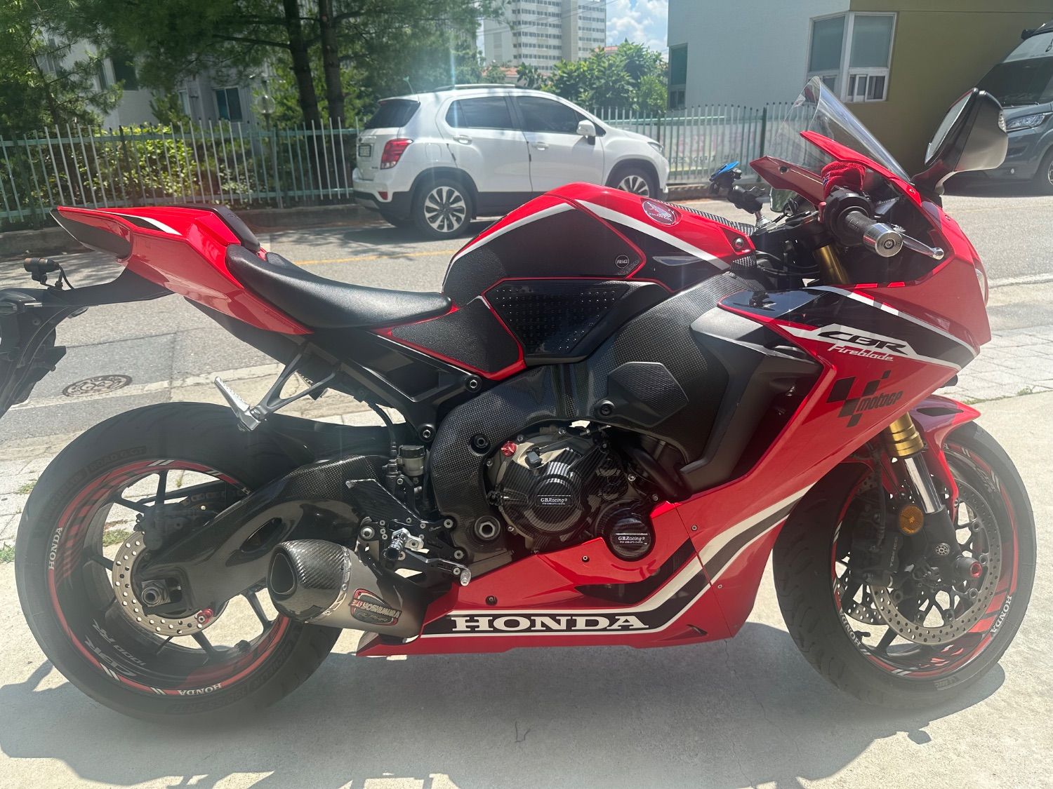 혼다 CBR 1000 RR more