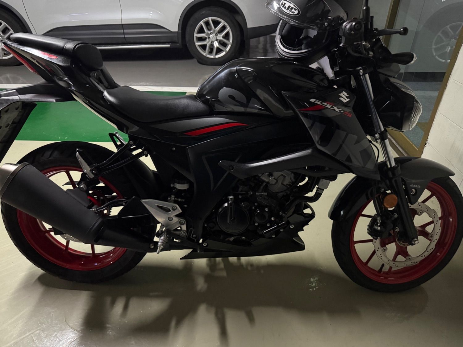 스즈키 GSX S 125 more