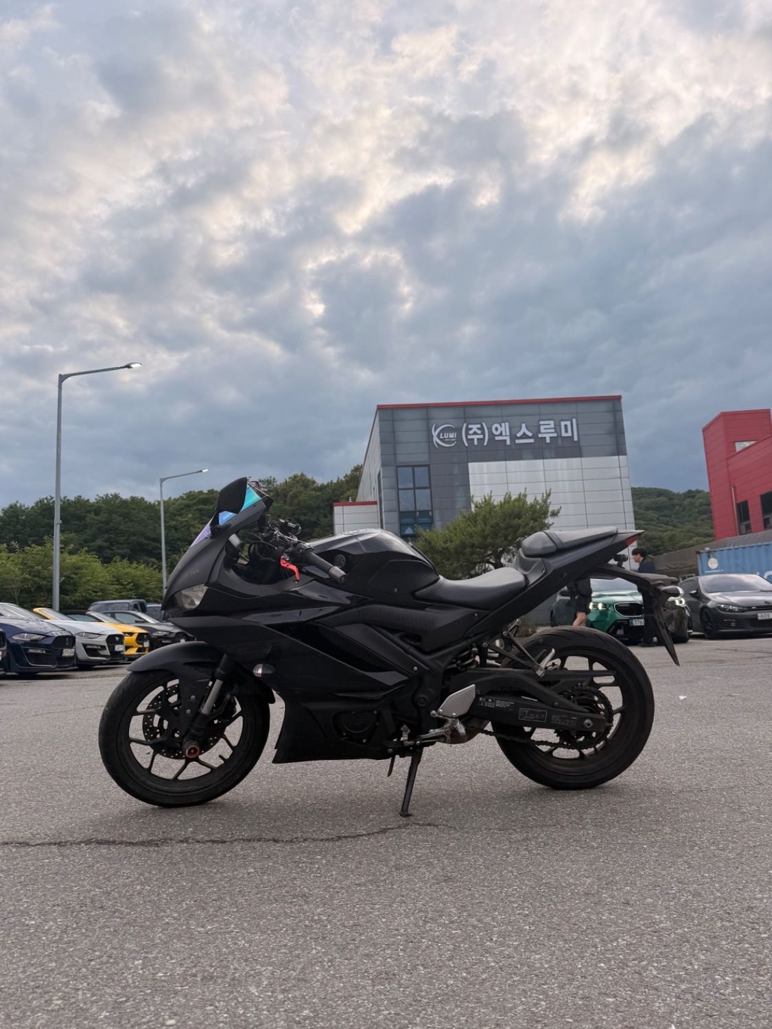 야마하 YZF R3 thumb 2