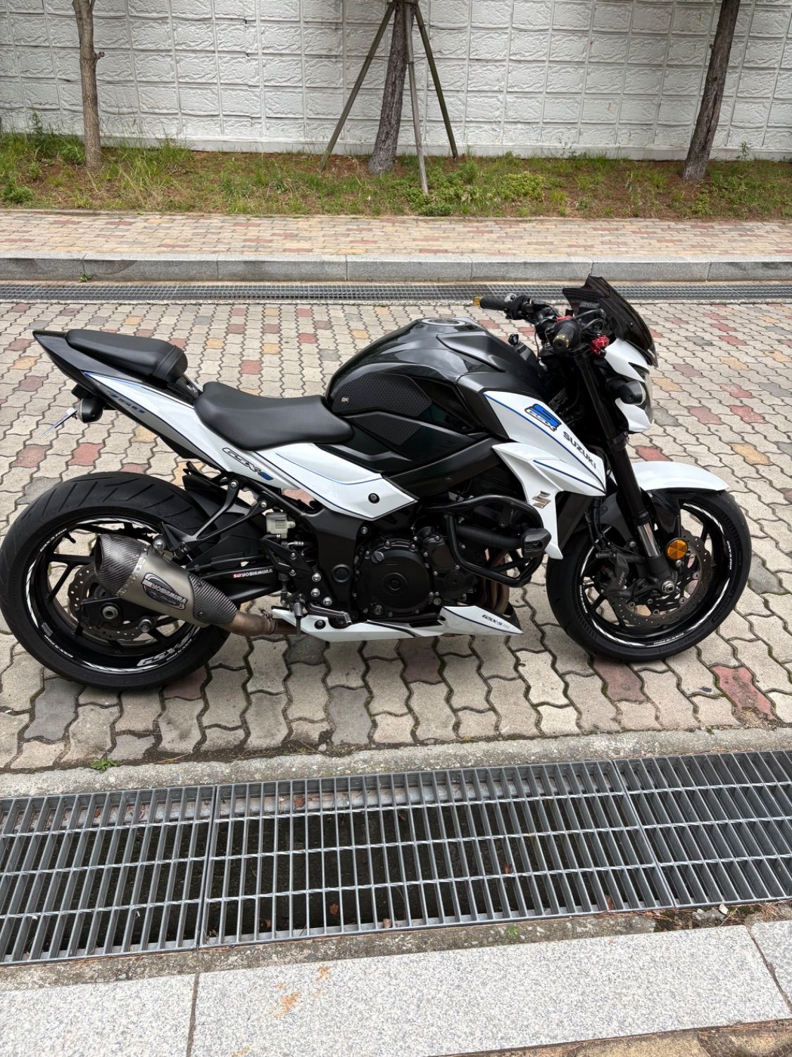 스즈키 GSX S 750 thumb 2