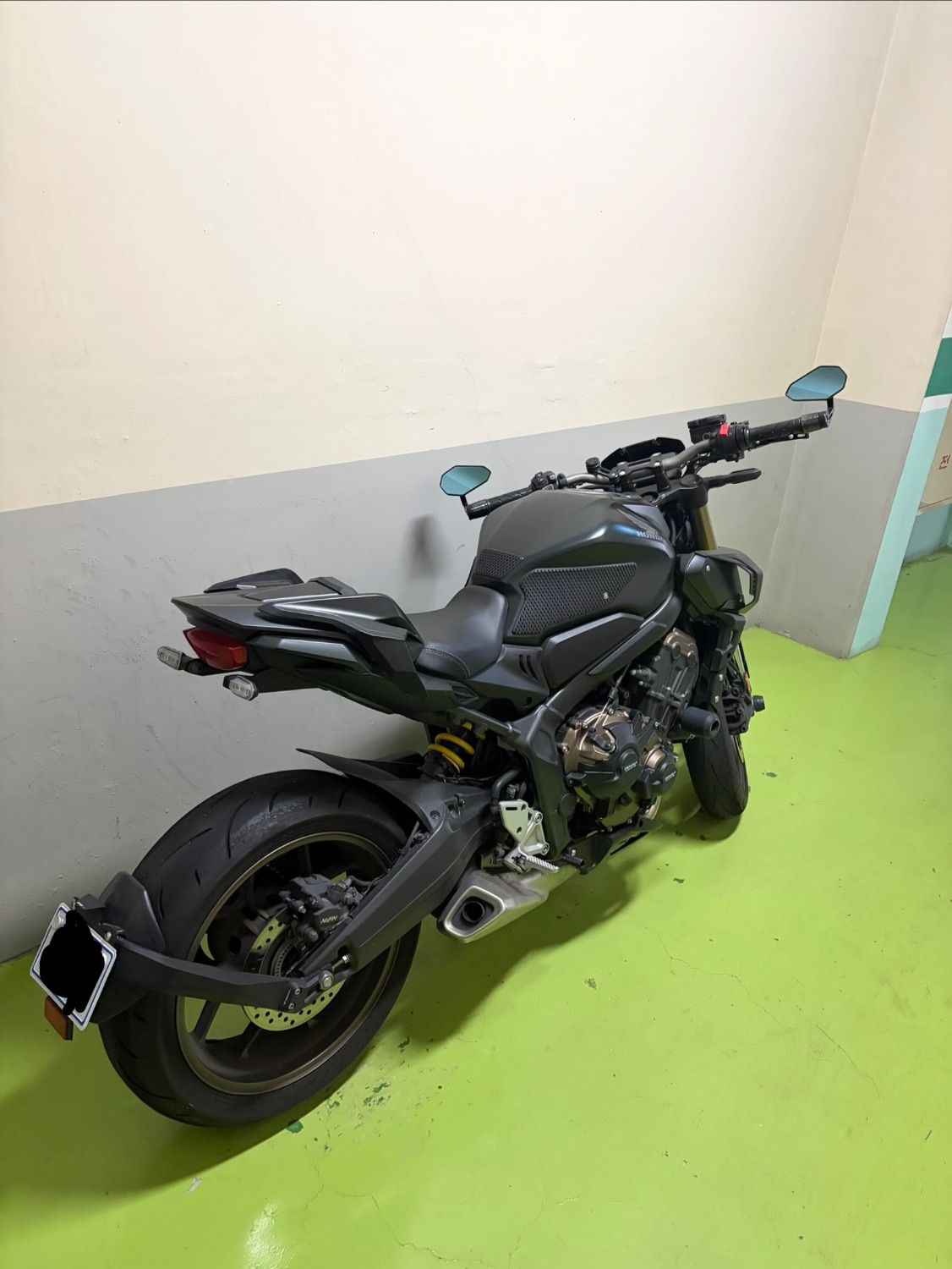 혼다 CB 650 R thumb 2