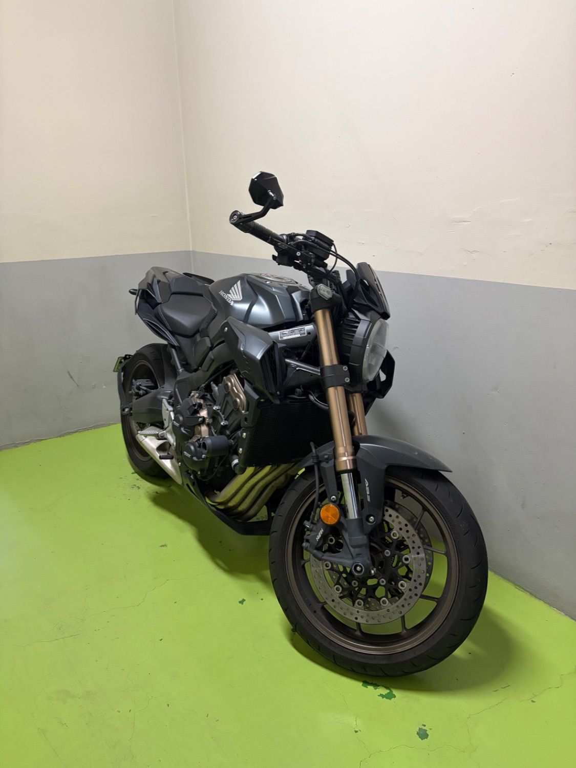 혼다 CB 650 R more