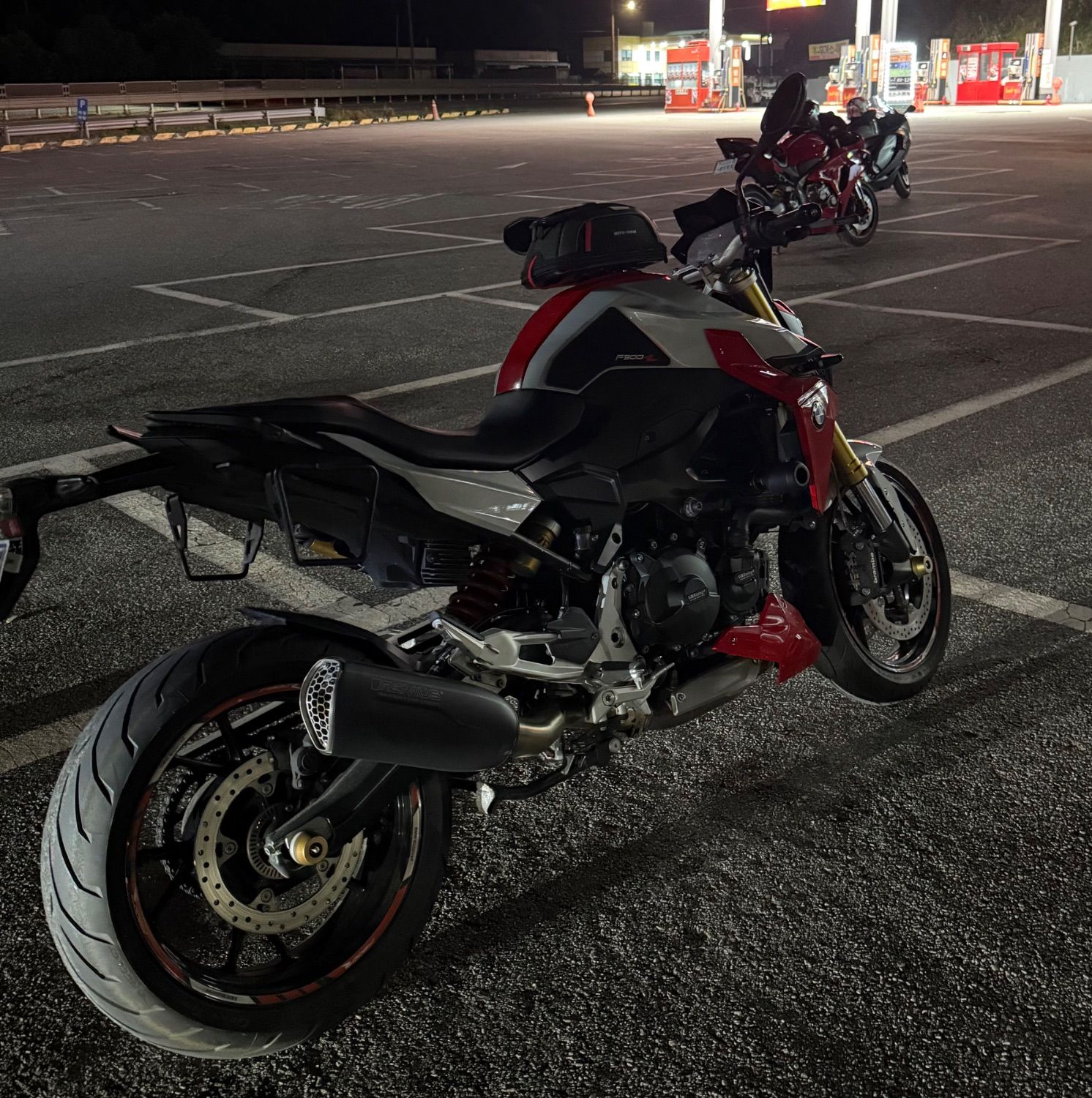 BMW F 900 R thumb 2