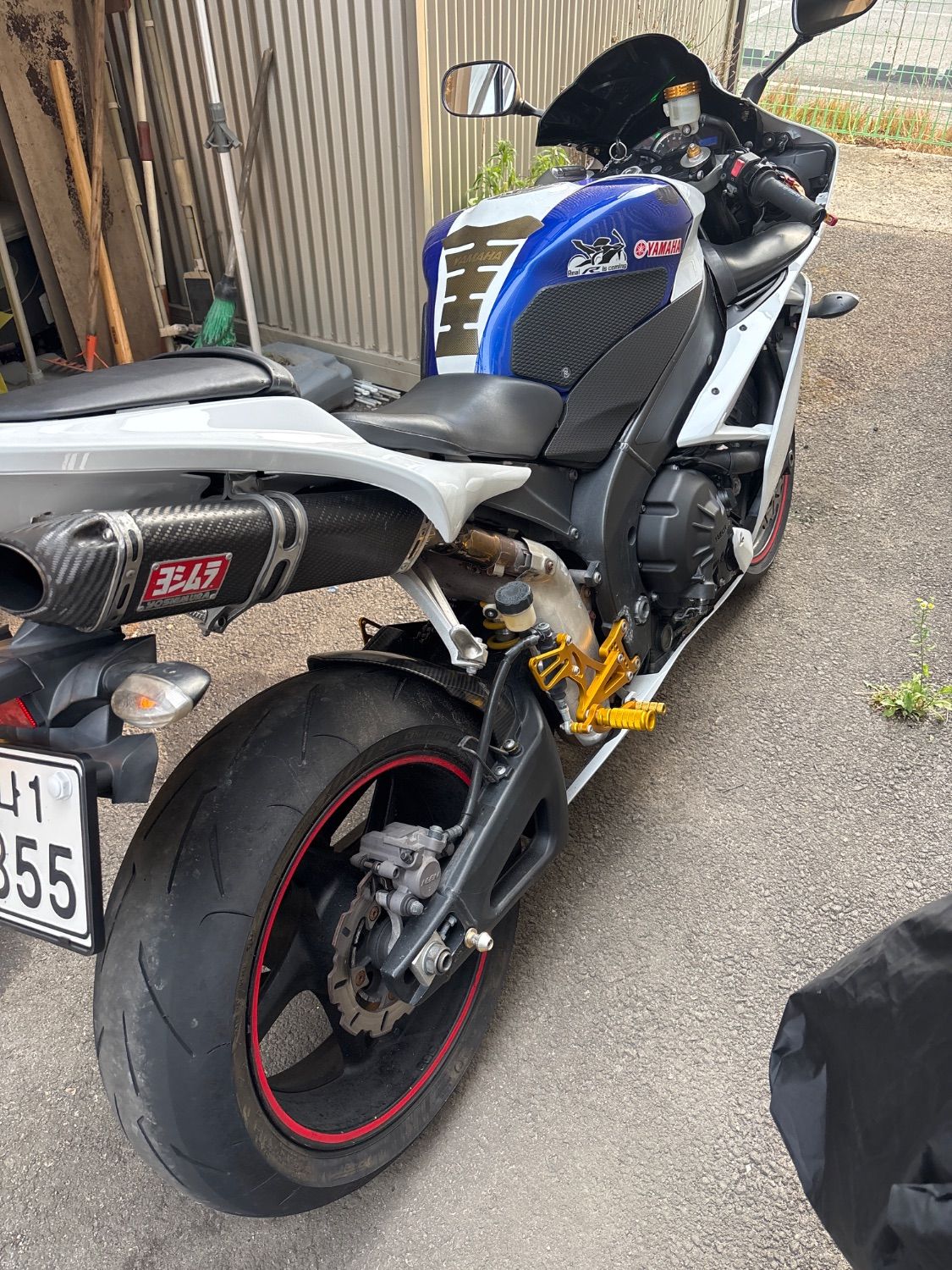 야마하 YZF R1 thumb 2