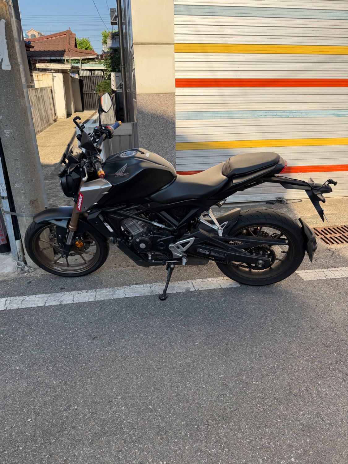 혼다 CB 125 R more