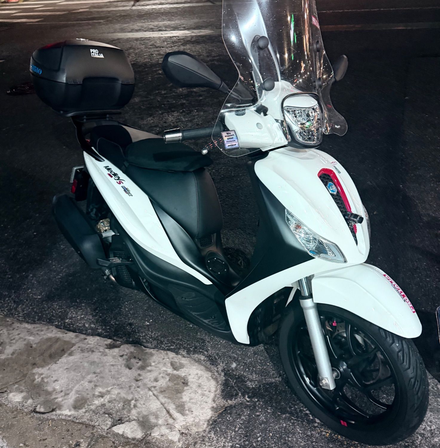 피아지오 메들리 125 S main
