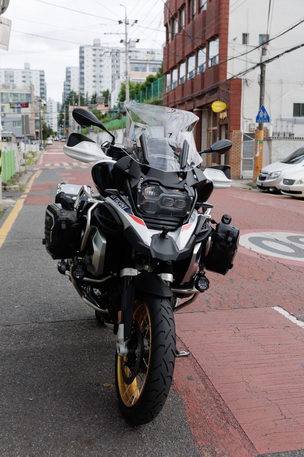 BMW R 1250 GS thumb 2