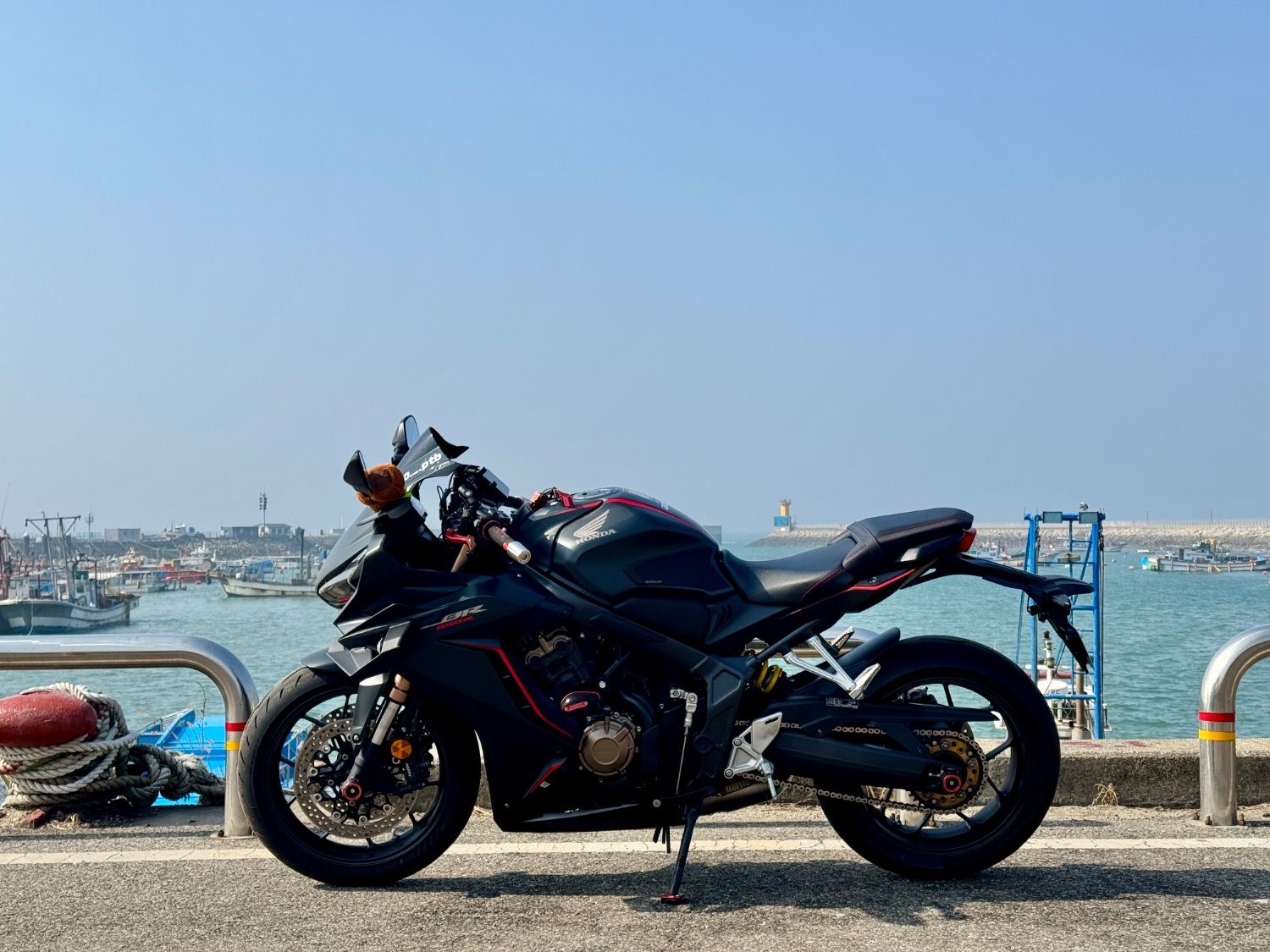 혼다 CBR 650 R MT 2020 블랙 사진 2