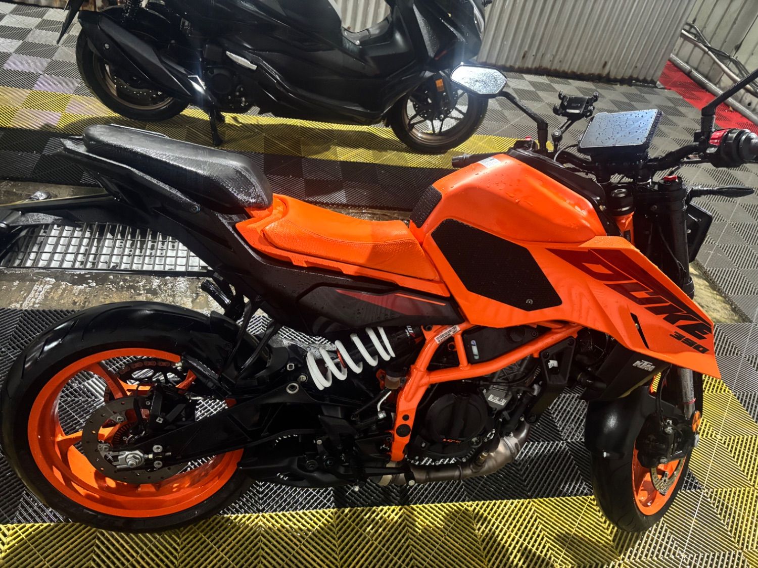 KTM 390 듀크 main