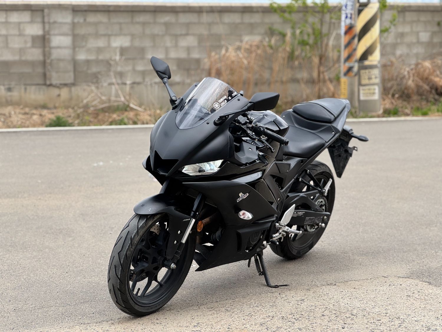 야마하 YZF R3 thumb 2