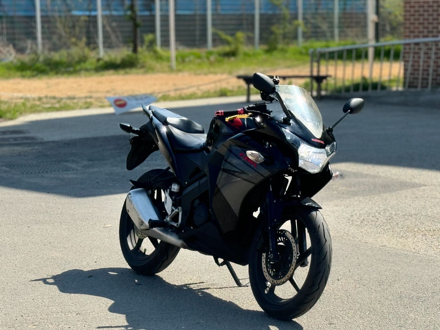 혼다 CBR 125 R thumb 2