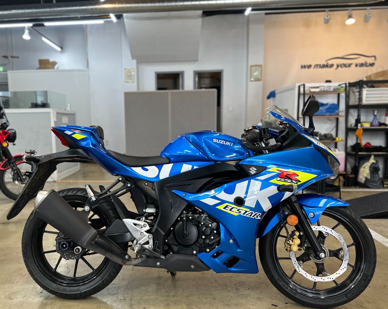 스즈키 GSX R 125 ABS main