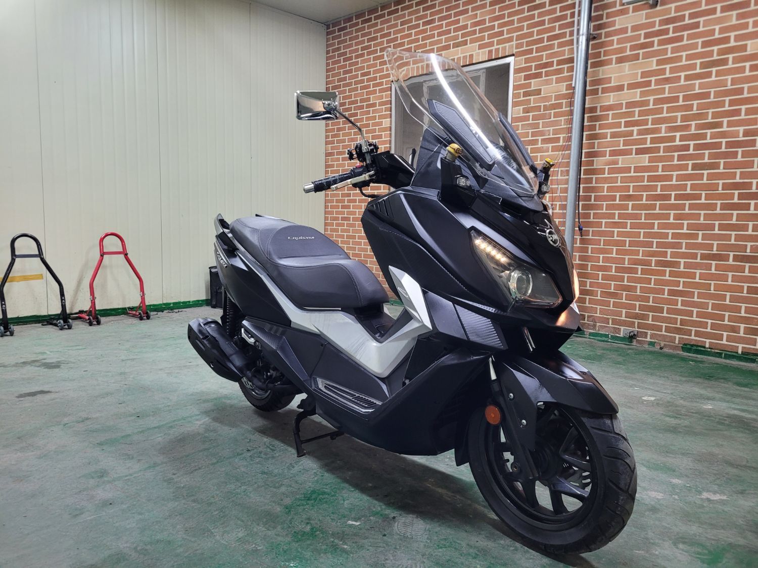 SYM 크루심 125 ABS main