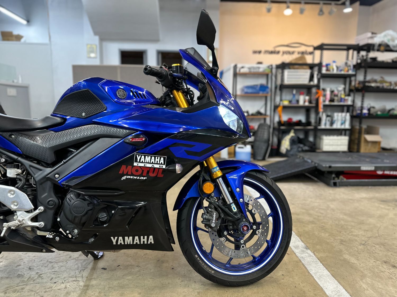 야마하 YZF R3 thumb 2
