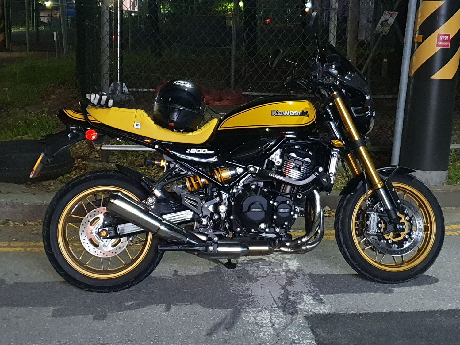 가와사키 Z 900 RS SE 2023 옐로 사진 1