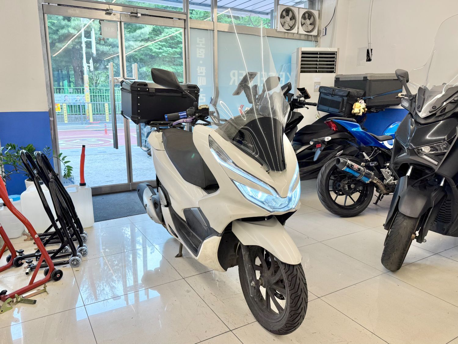 혼다 PCX 125 more