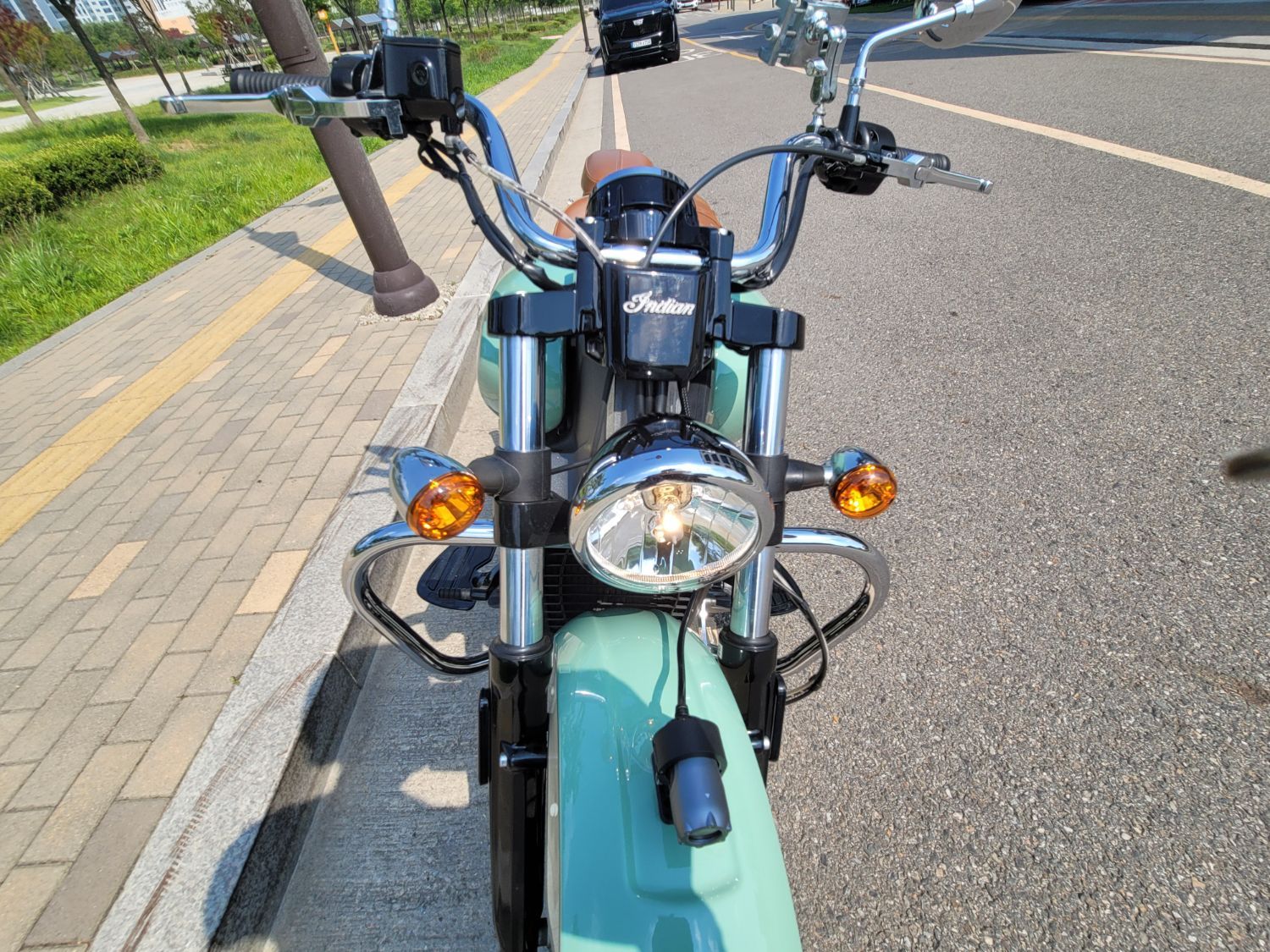 인디언모터사이클 스카우트 2019 브라운 사진 5