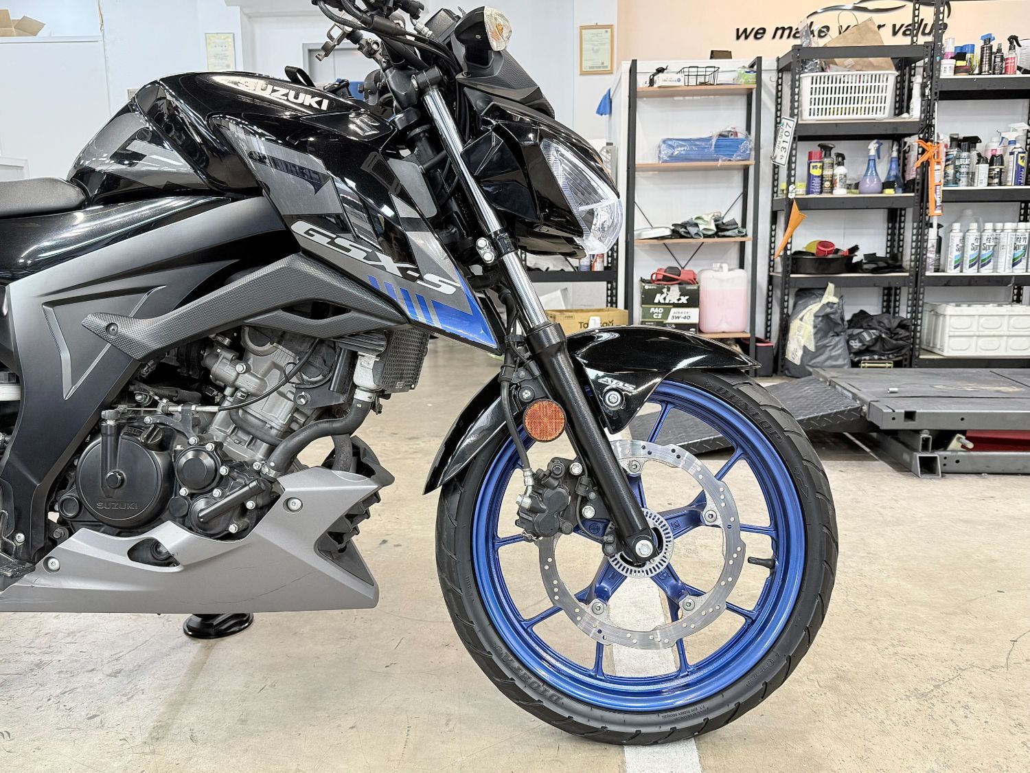 스즈키 GSX S 125 more