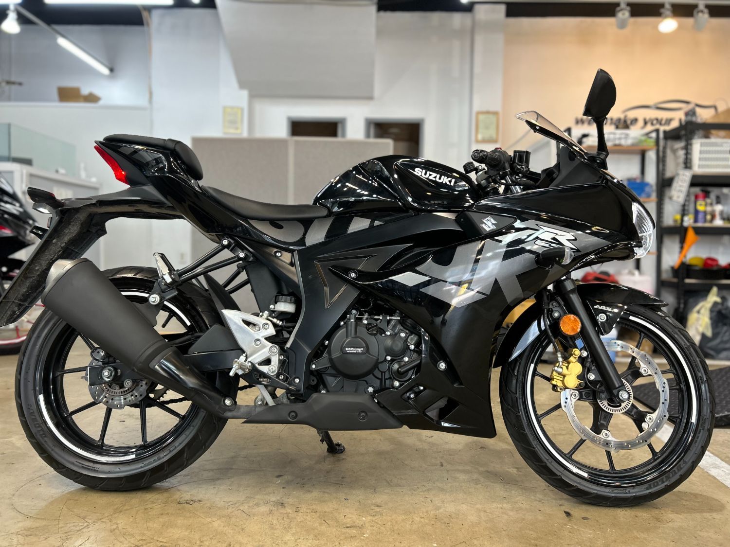 스즈키 GSX R 125 ABS main