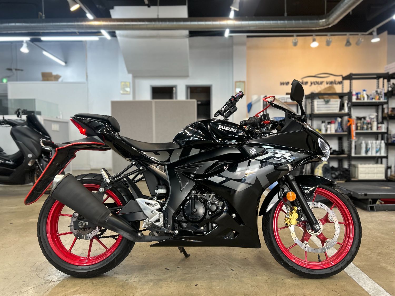 스즈키 GSX R 125 ABS main