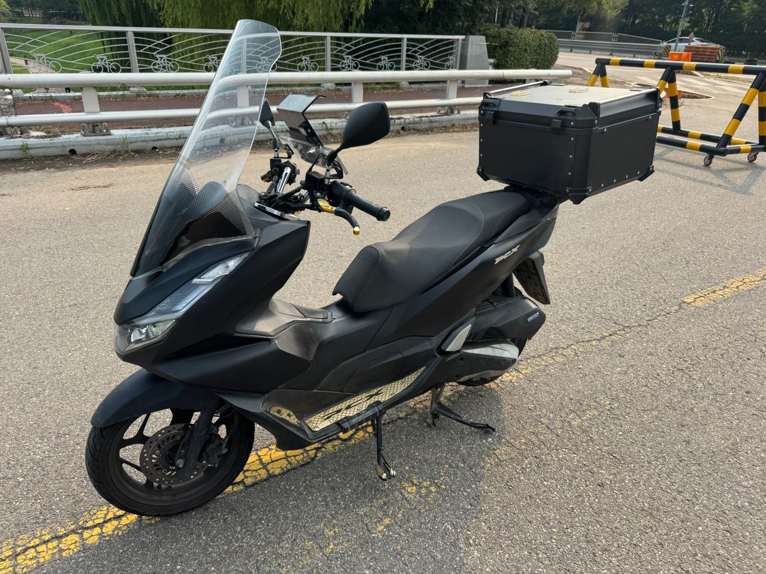 혼다 PCX 125 more