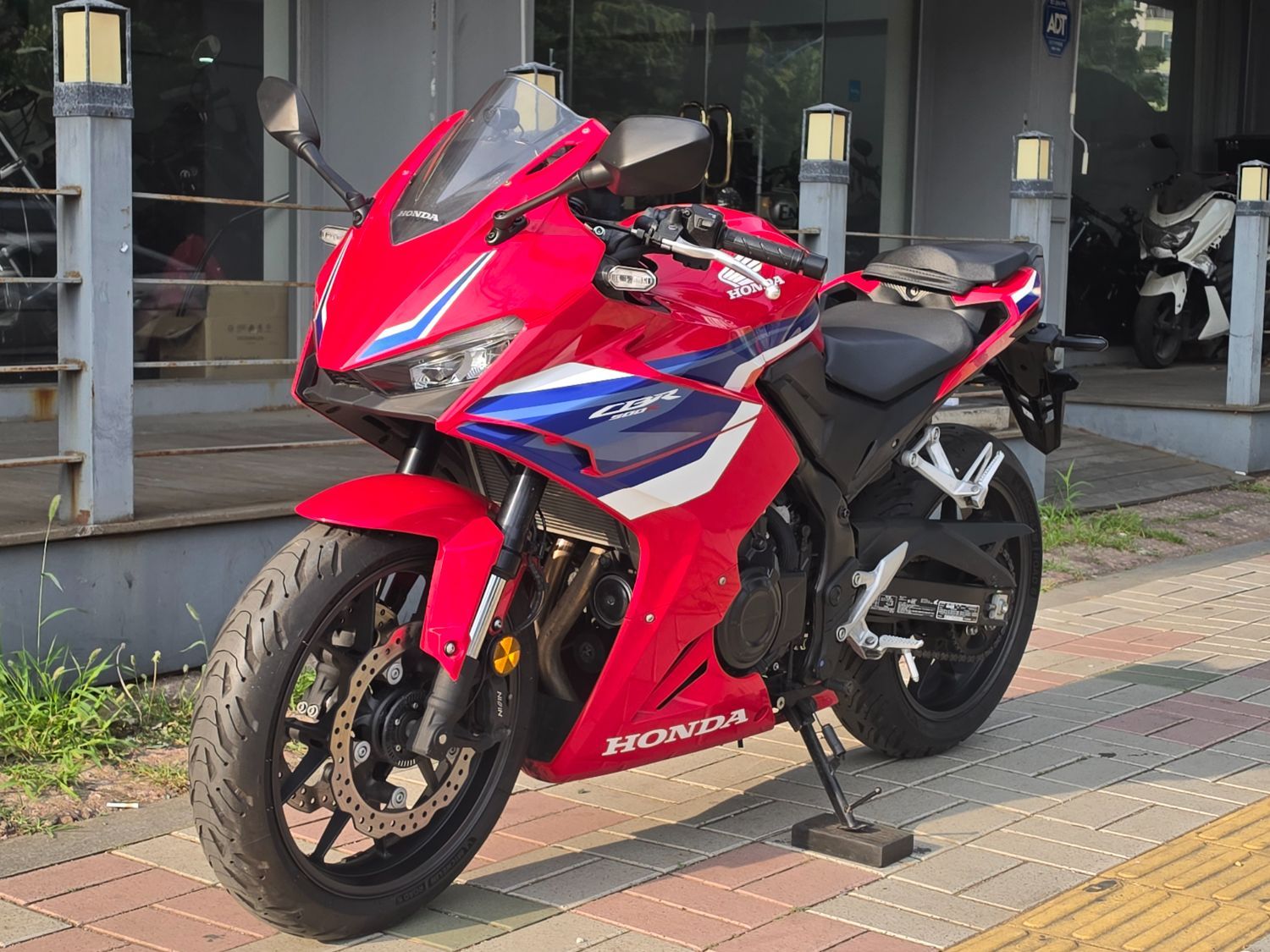 혼다 CBR 500 R thumb 2