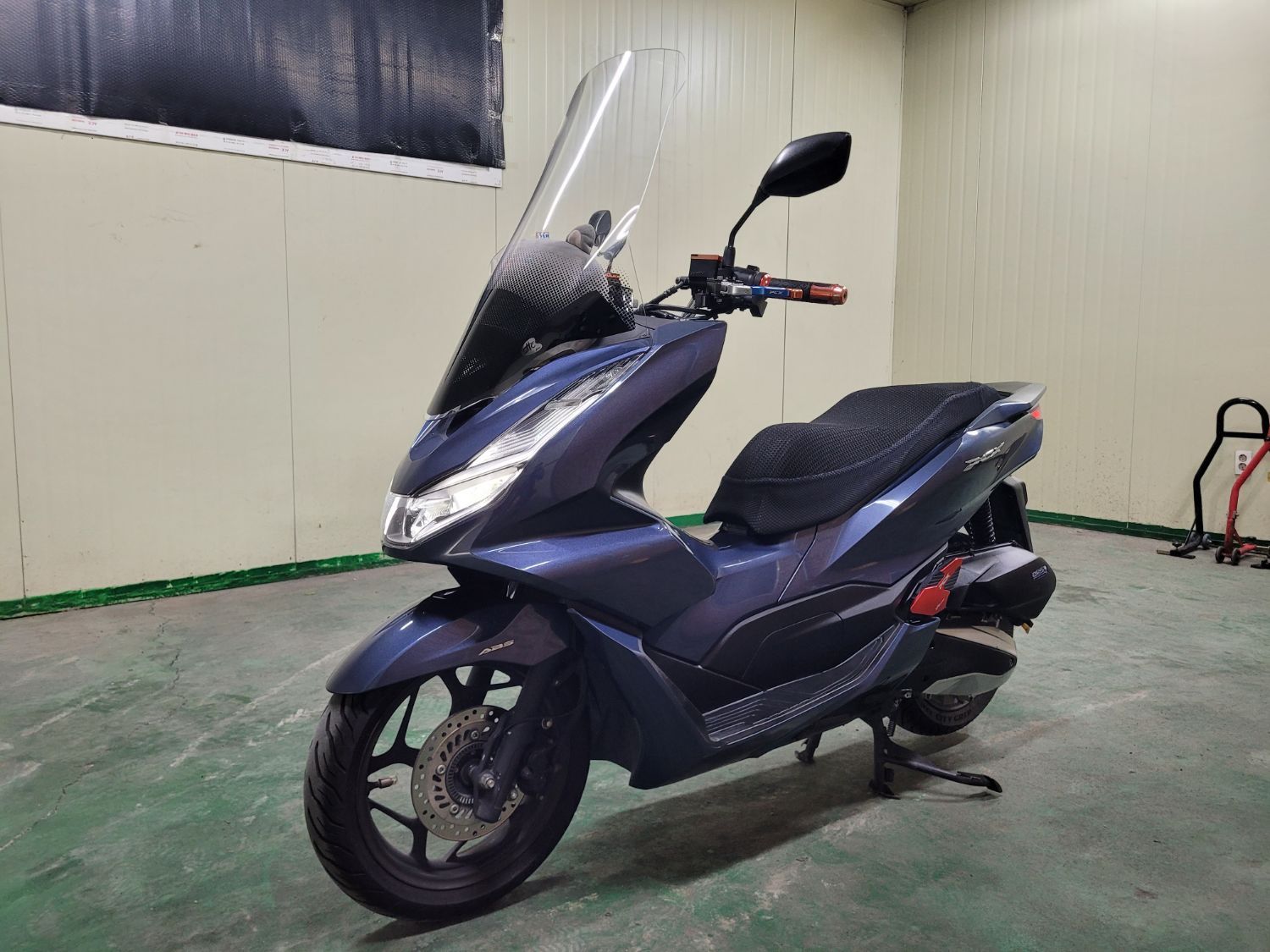 혼다 PCX 125 more