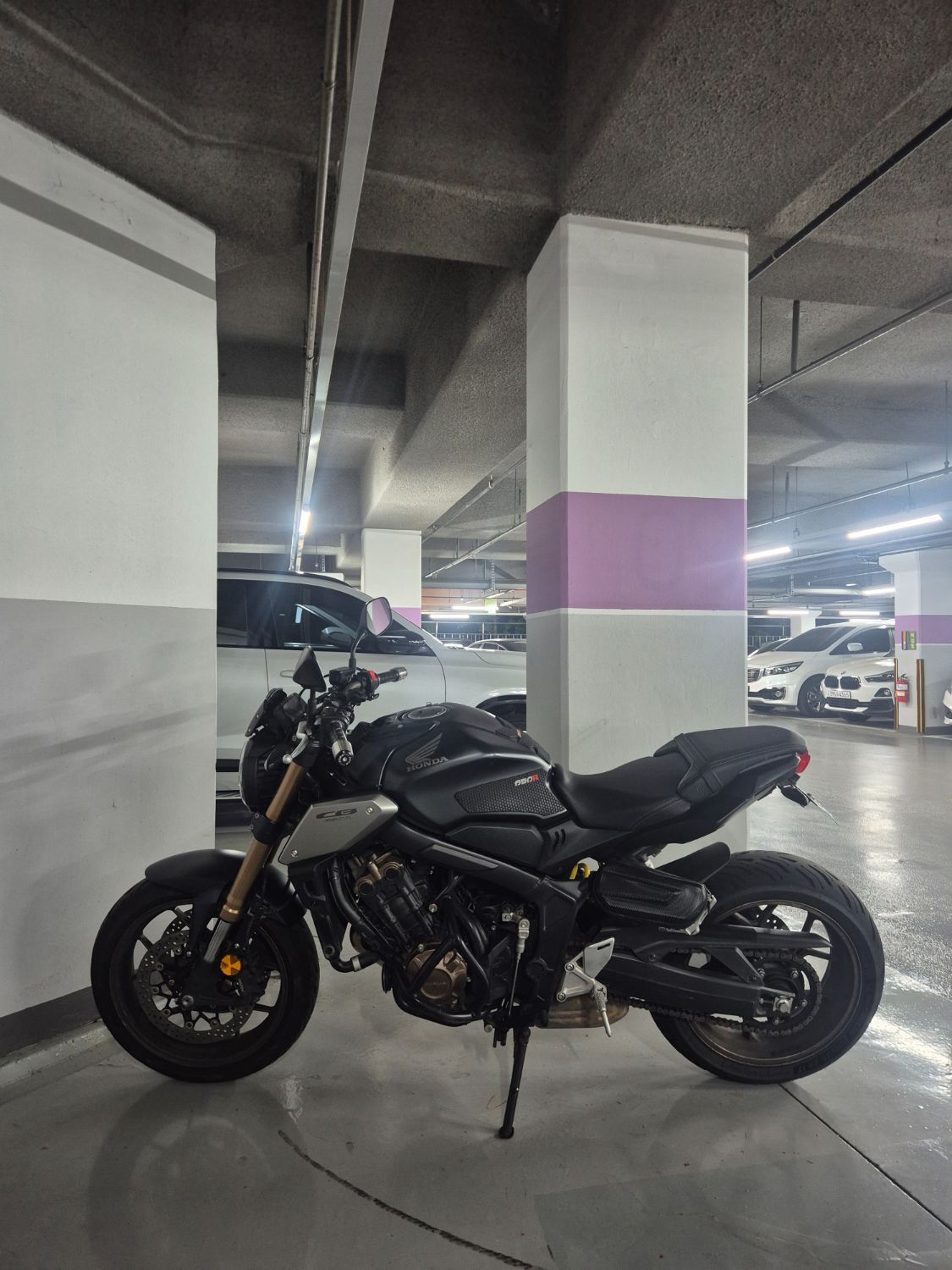 혼다 CB 650 R thumb 2