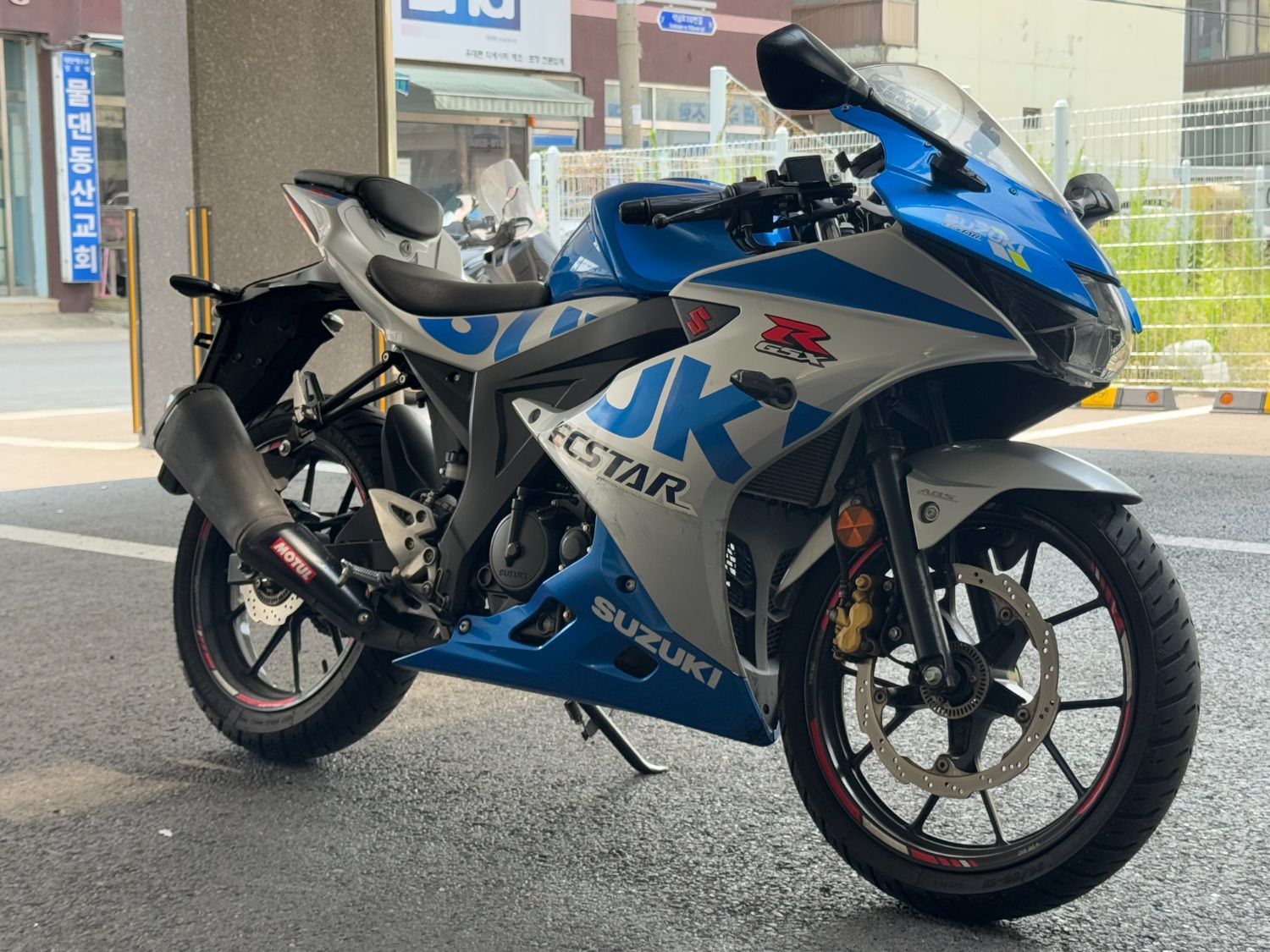 스즈키 GSX R 125 ABS more
