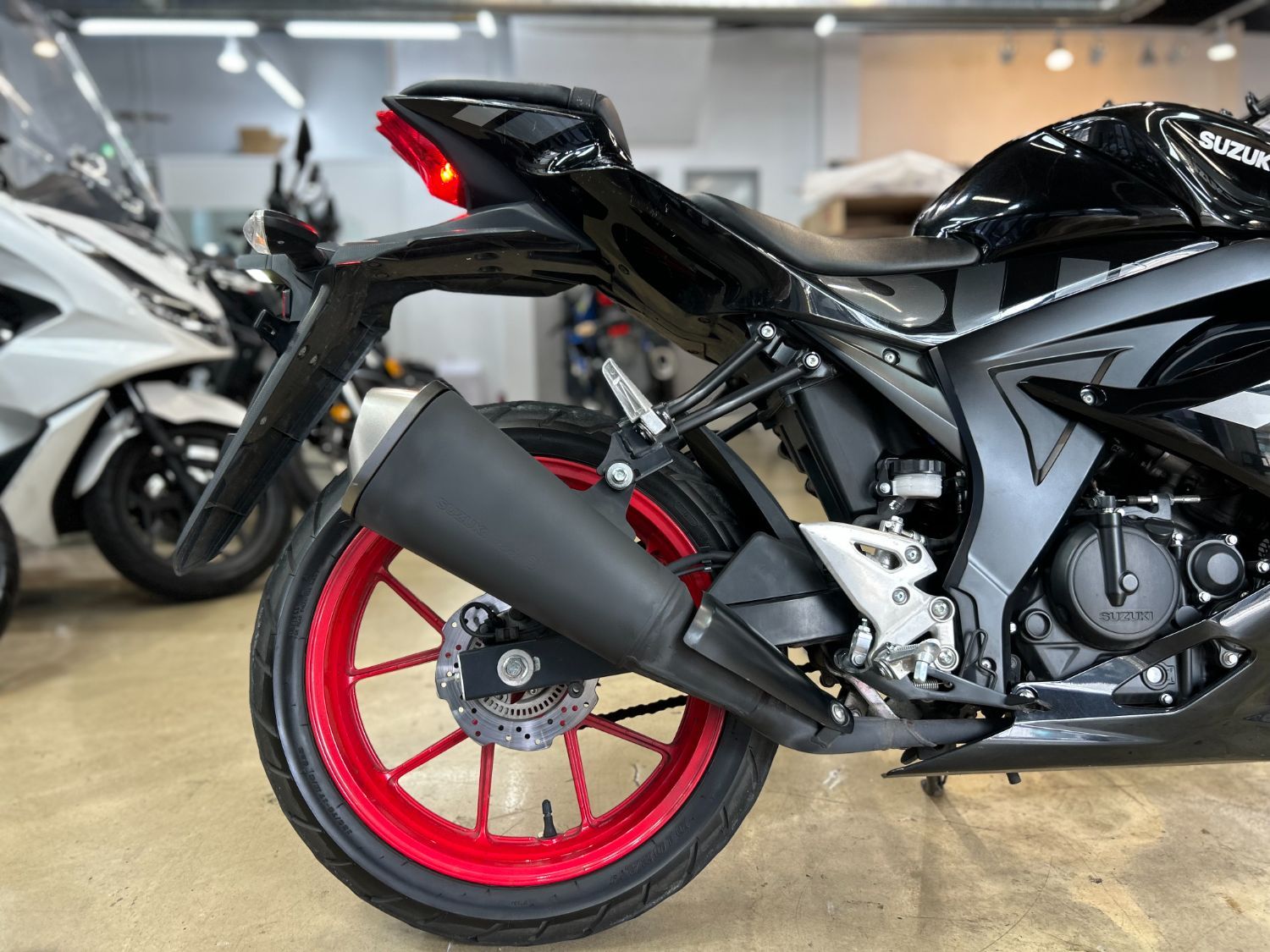 스즈키 GSX R 125 ABS more