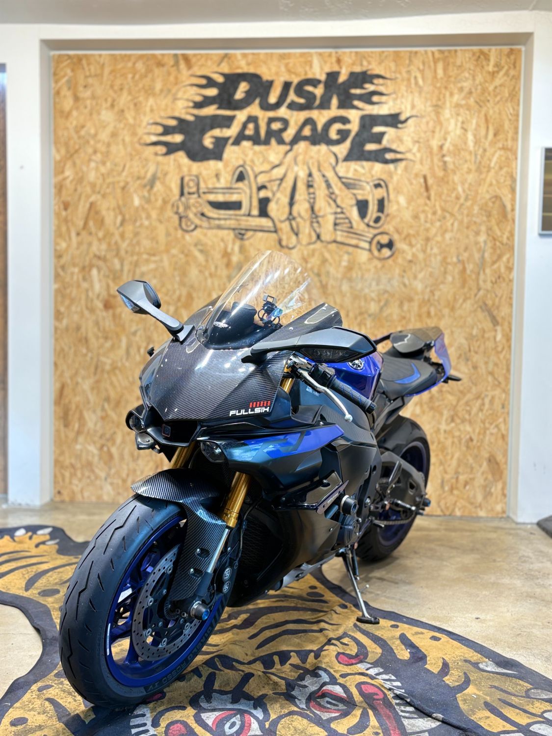 야마하 YZF R1 more