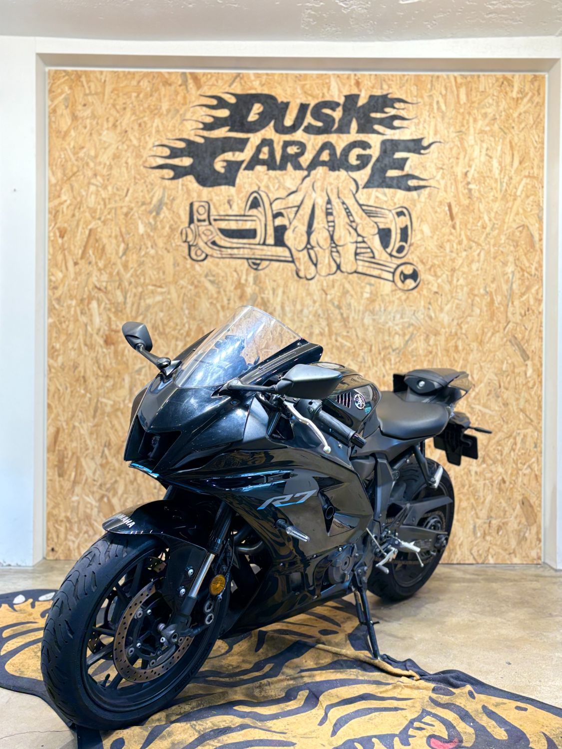 야마하 YZF R7 more