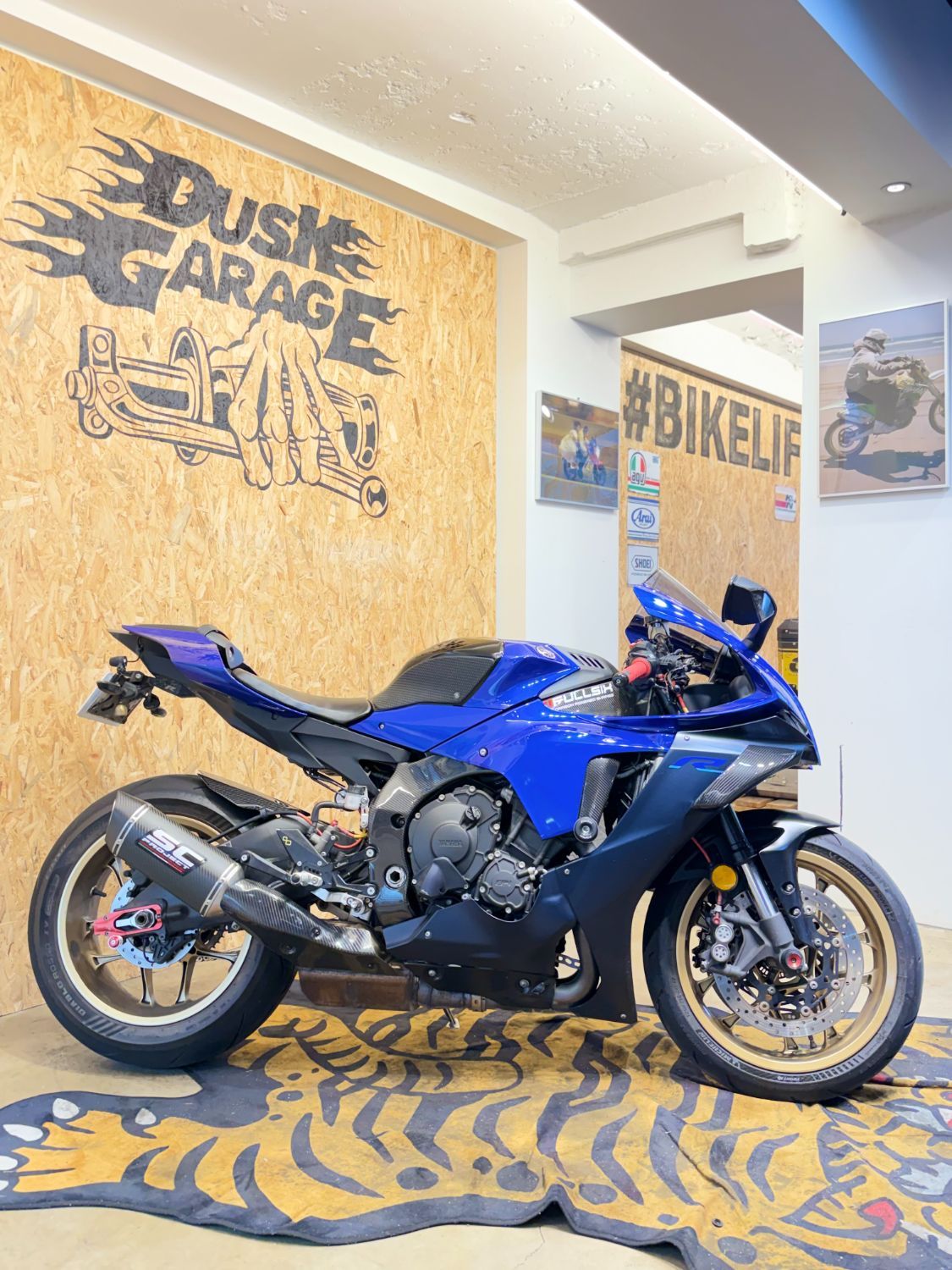야마하 YZF R1 more