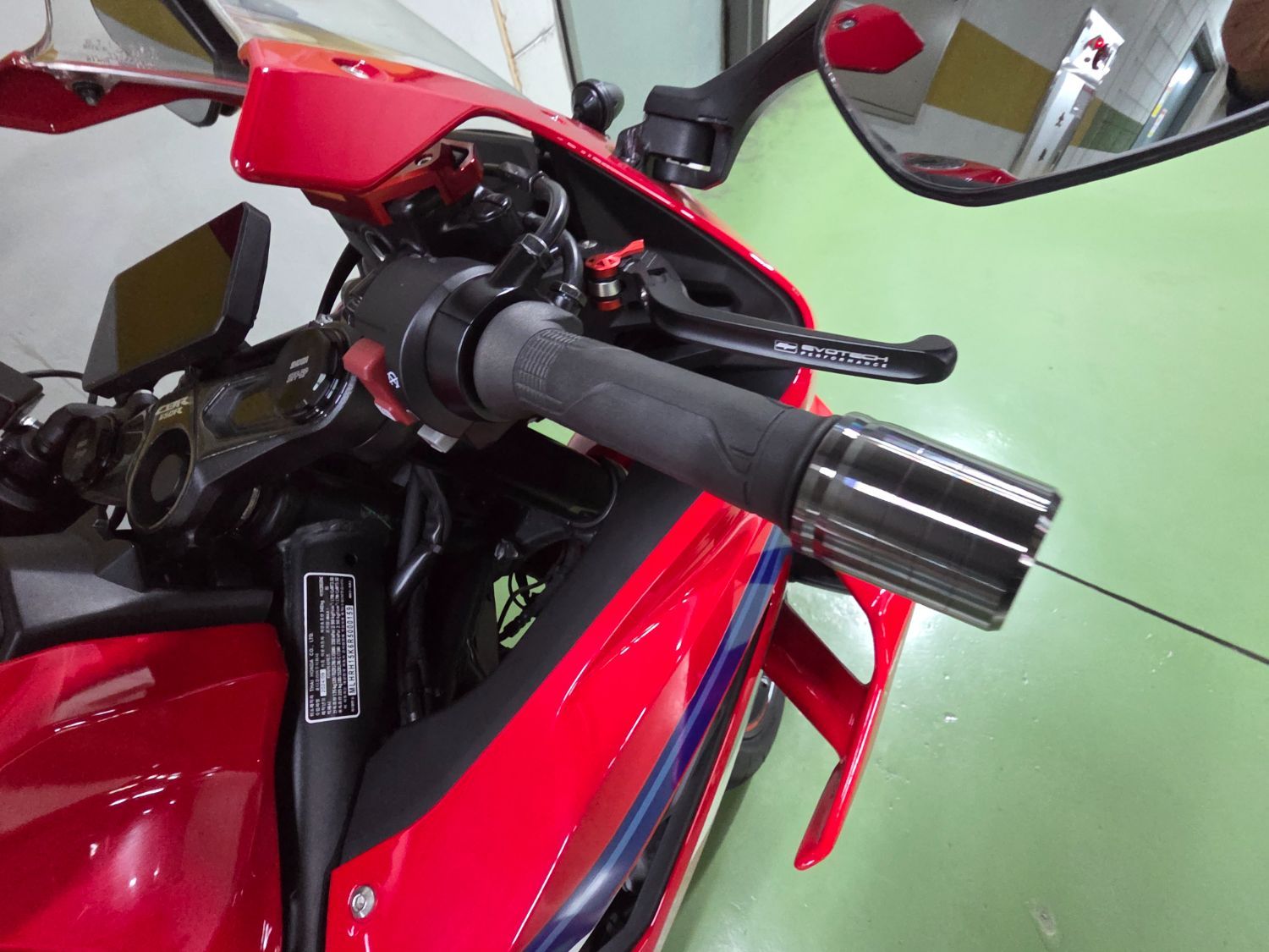 혼다 CBR 650 R E-CLUTCH more